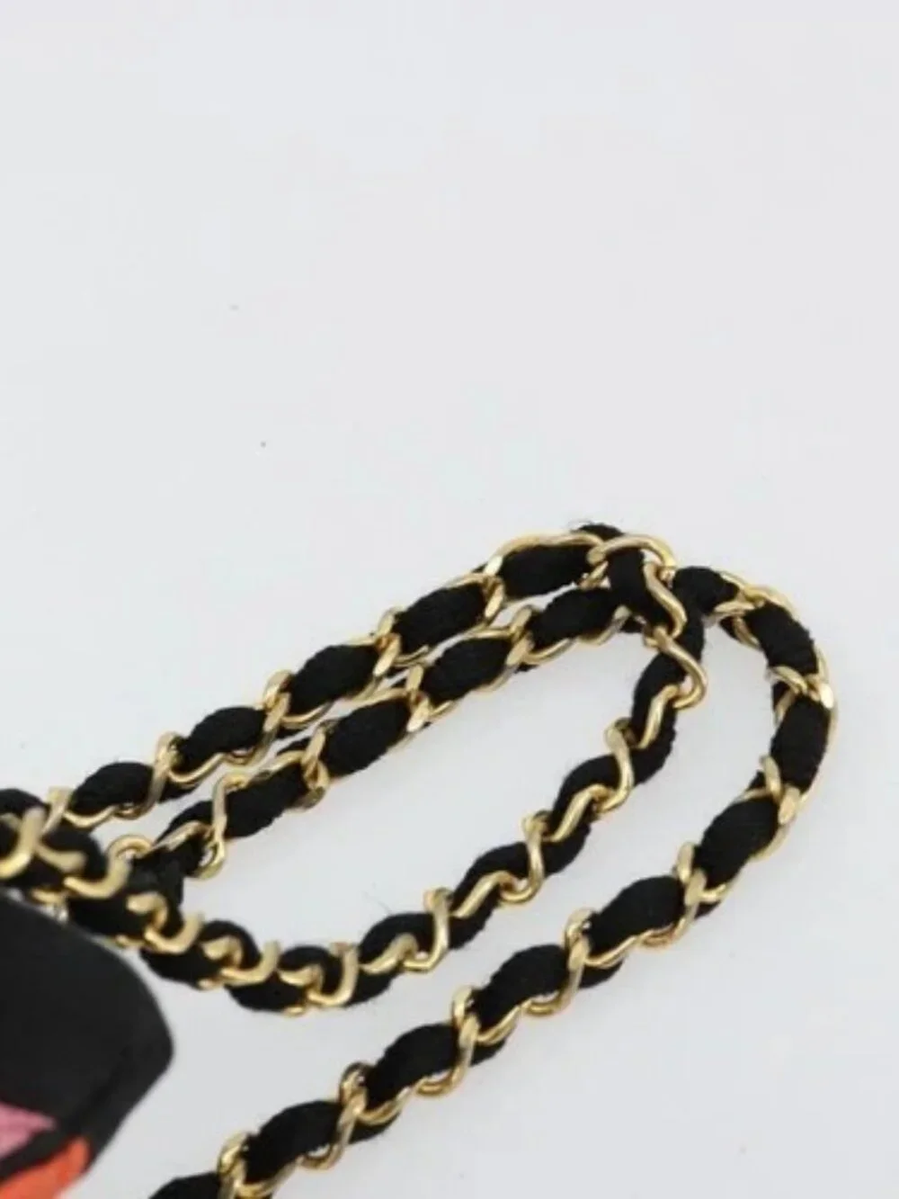 CHANEL brand	chanel color	multicolor